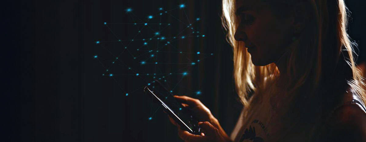 A women on phone using AI