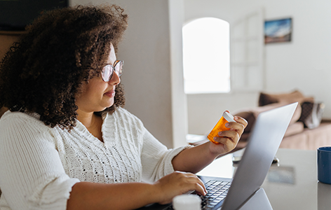 A women working on a laptop